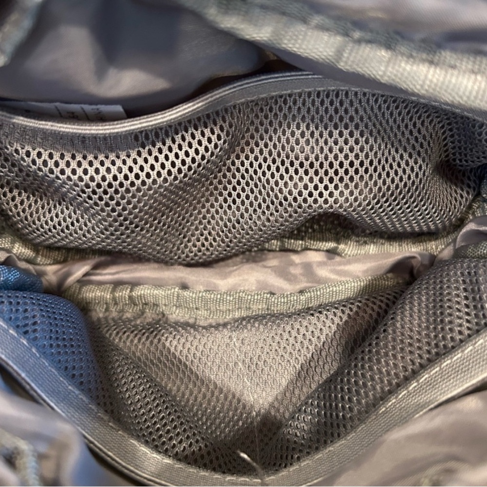 GAIAM Yoga Green Fanny Pack Belt Bag - Picture 8 of 11
